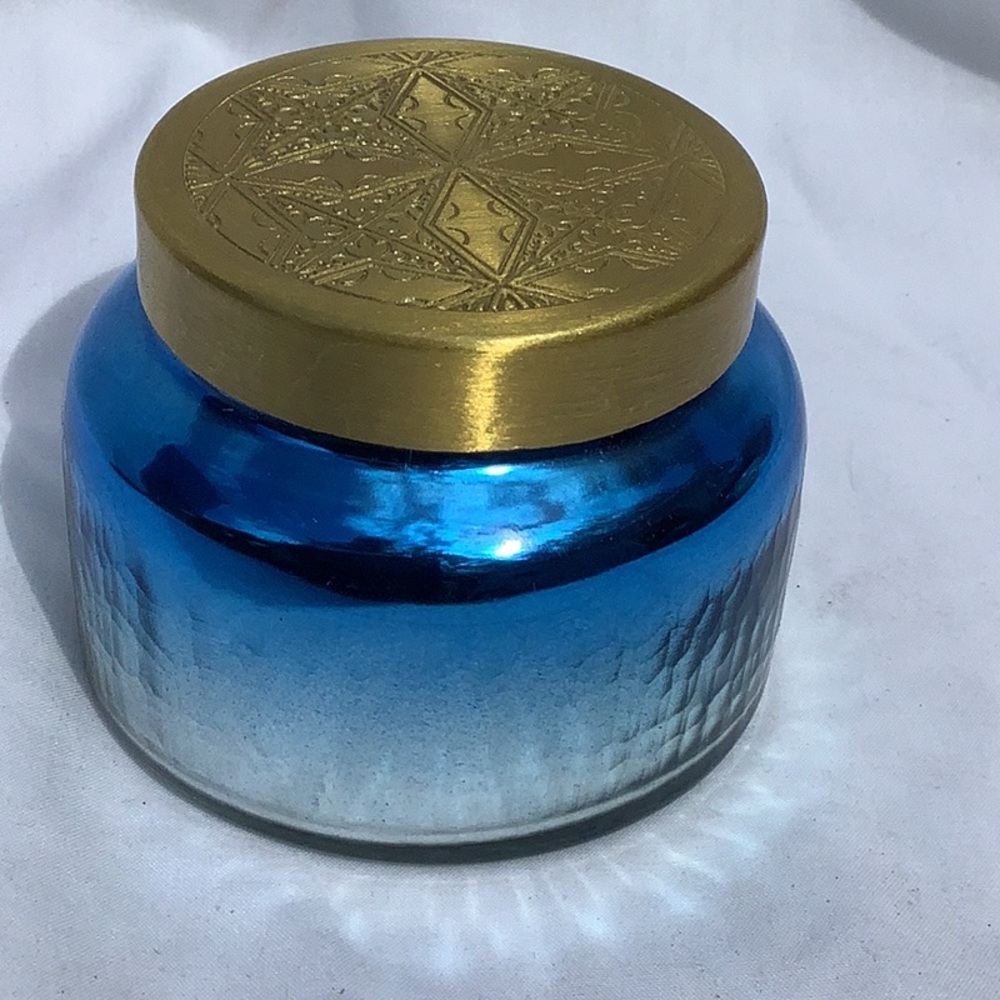 ANTHROPOLOGIE 5oz. “VOLCANO” FRAGRANCED CANDLE IN METALLIC JAR NEW MADE IN USA